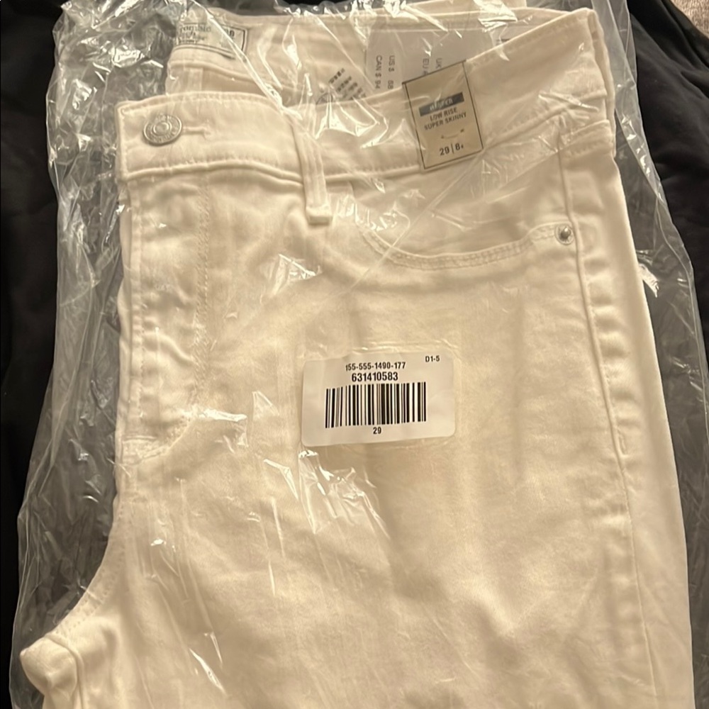 White Jeans NWT